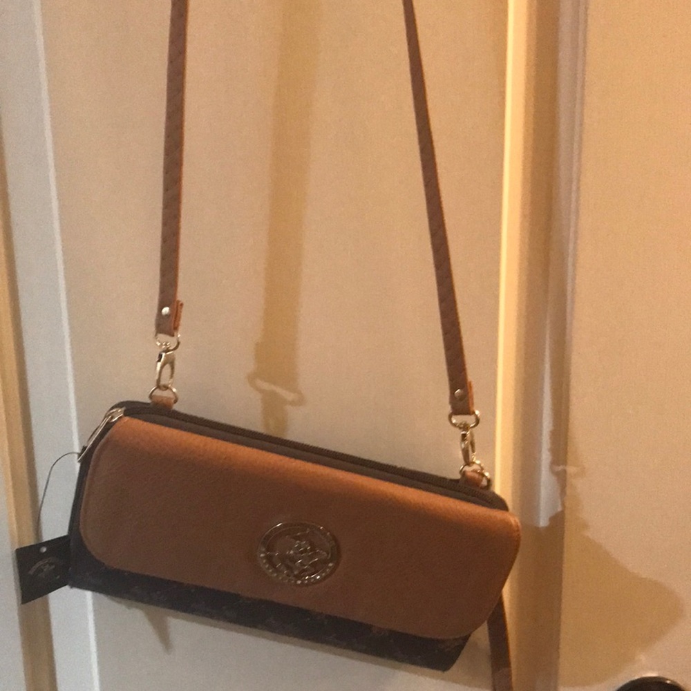 Crossbody bag